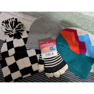 Women's Beanie Toboggan Hat Lot With Gloves Cold Weather Winter Fall New
